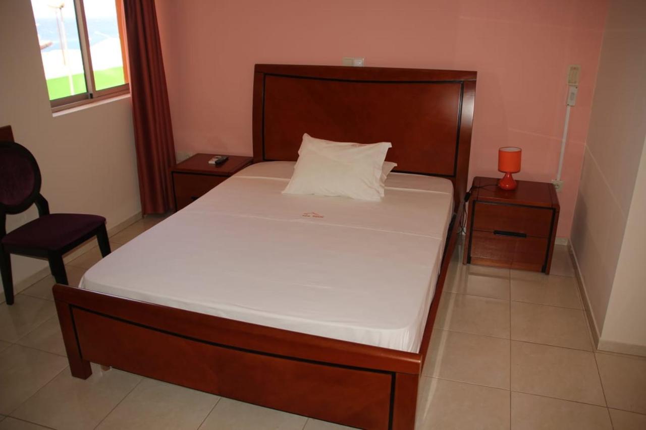 Restaurante Residencial Nova Cidade Porto Novo 外观 照片