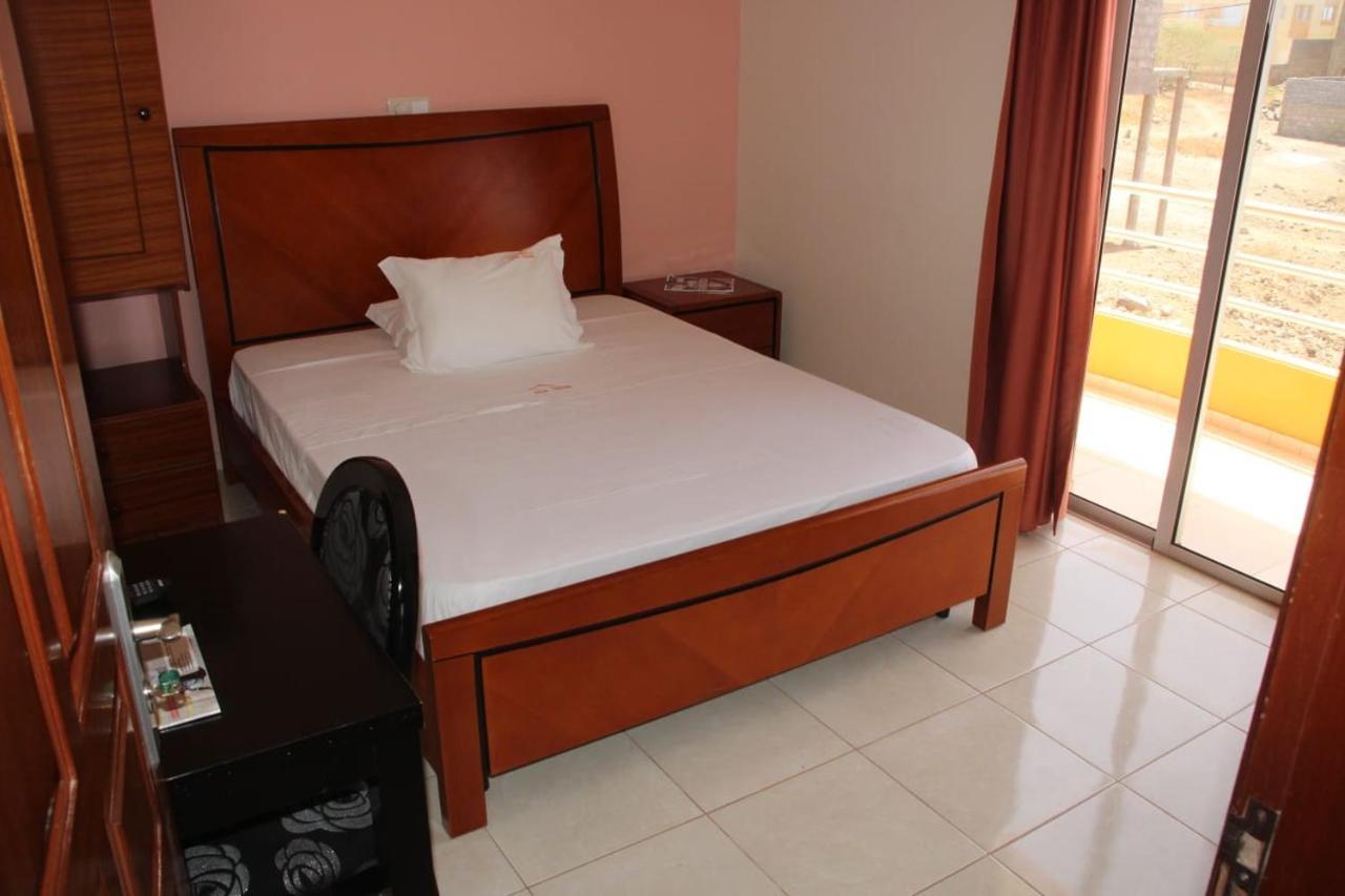 Restaurante Residencial Nova Cidade Porto Novo 外观 照片