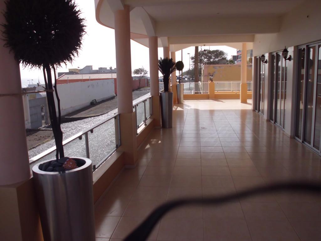 Restaurante Residencial Nova Cidade Porto Novo 外观 照片